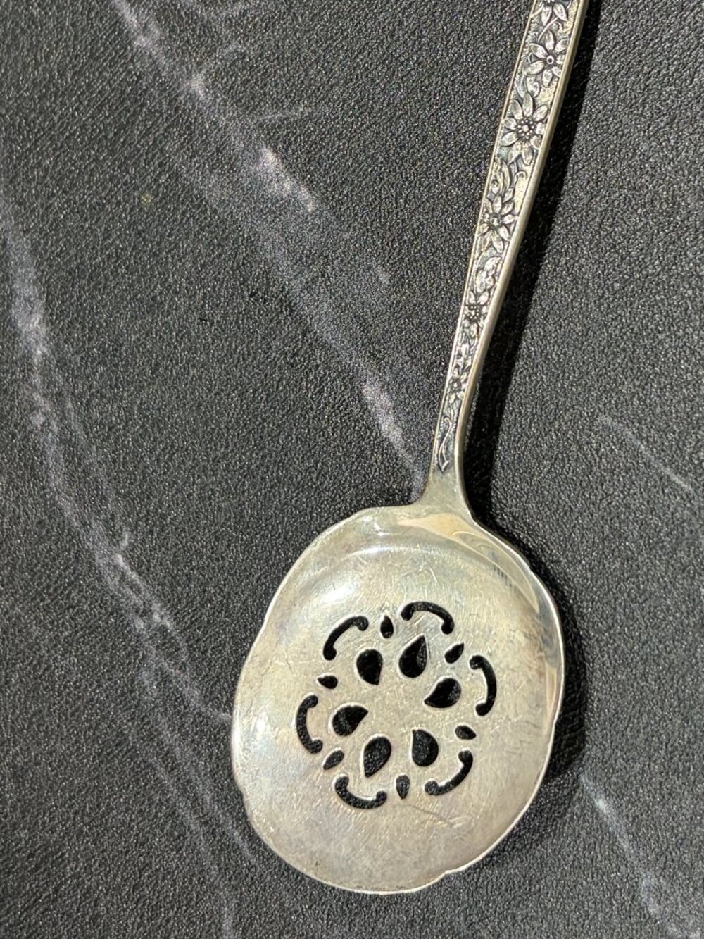 TOWLE STERLING SILVER SUGAR SIFTER SPOON "MEADOW SONG" PATTERN
